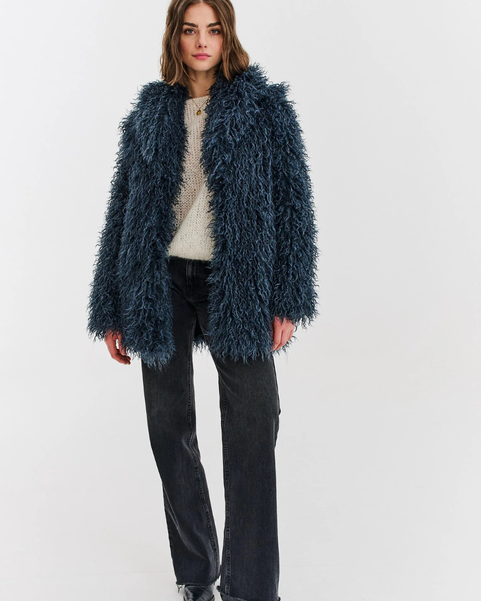 Barbara - Cozy Faux Fur Jacket